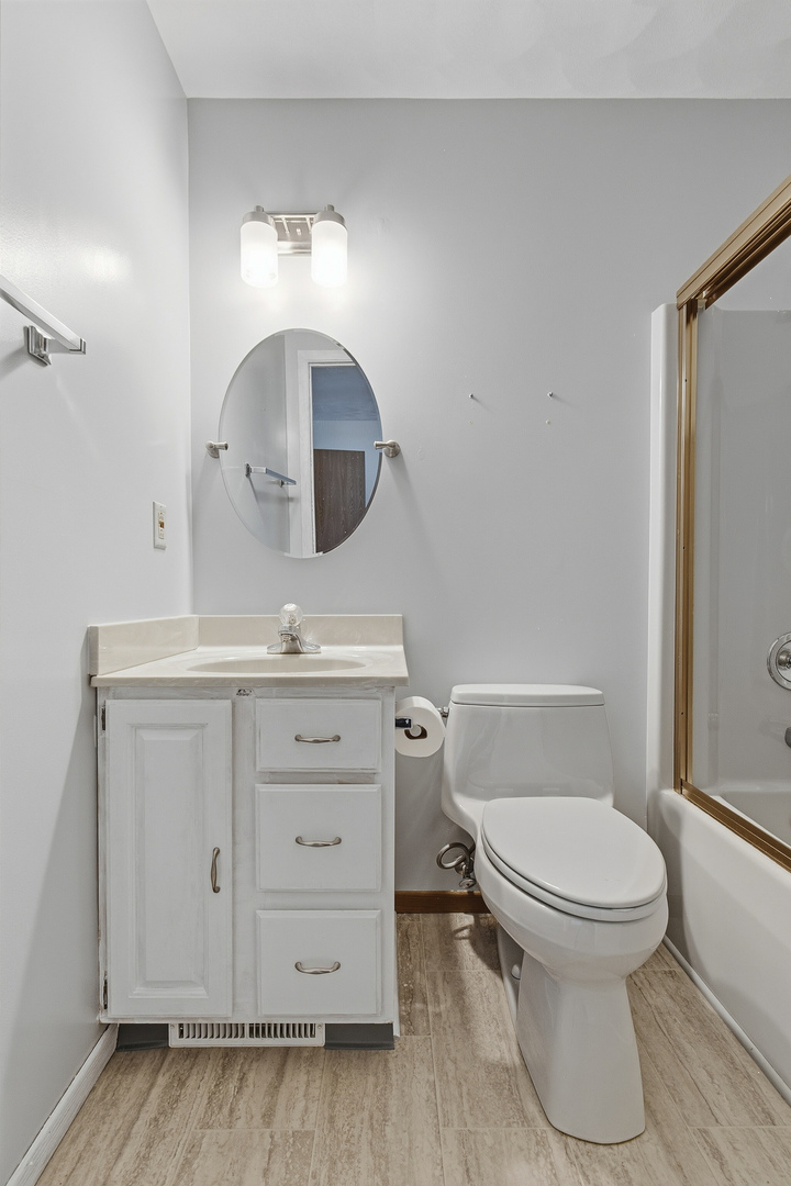 4704 9th Street, Unit 2 East Moline, IL 61244 - Photo 20 of 36