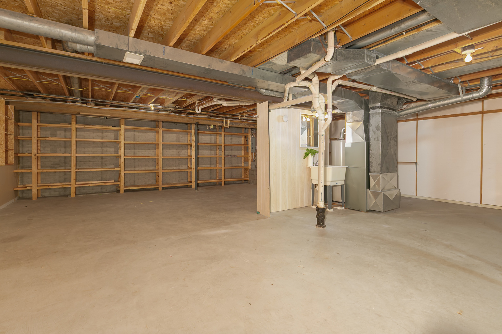 4704 9th Street, Unit 2 East Moline, IL 61244 - Photo 27 of 36