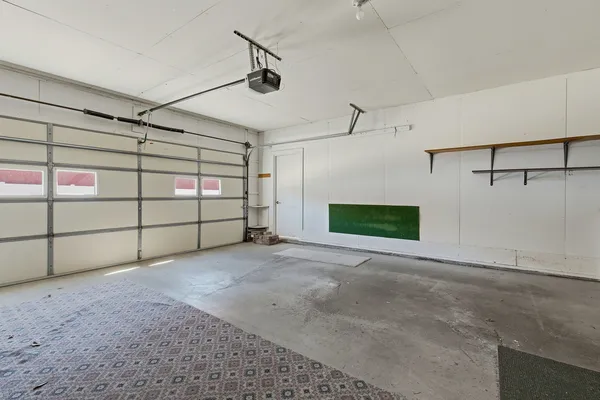 $179,900 | 4704 9th Street, Unit 2, East Moline, IL 61244