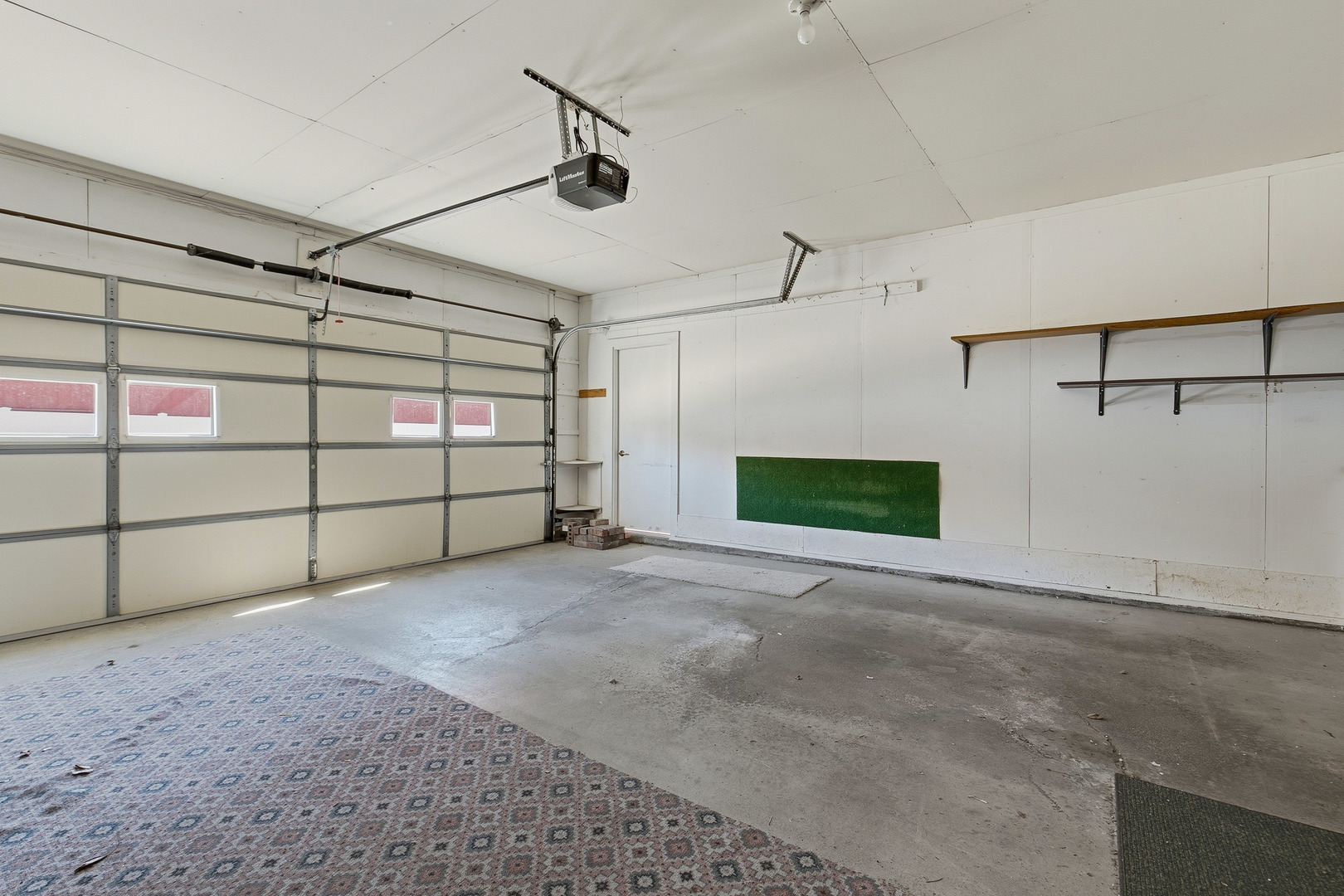 4704 9th Street, Unit 2 East Moline, IL 61244 - Photo 32 of 36