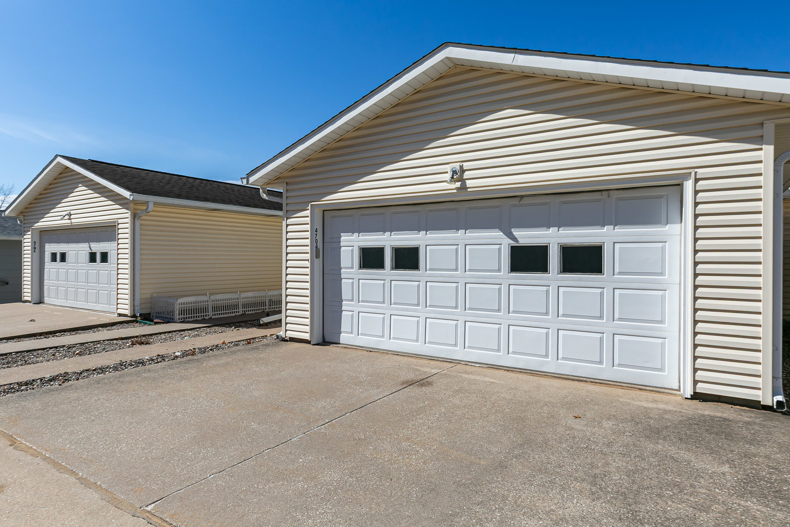 4704 9th Street, Unit 2 East Moline, IL 61244 - Photo 35 of 36