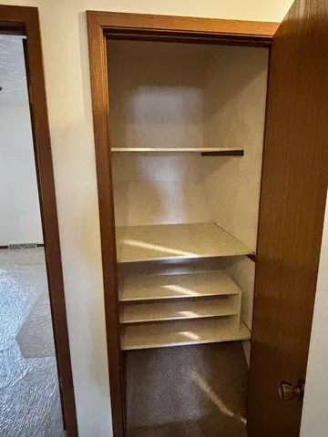 $189,900 | 4704 9th Street, Unit 2, East Moline, IL 61244