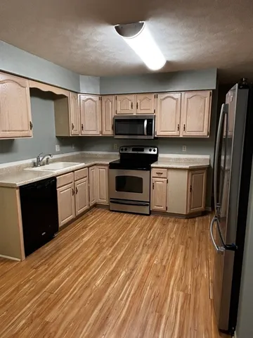 $189,900 | 4704 9th Street, Unit 2, East Moline, IL 61244