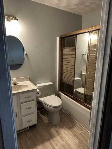 $189,900 | 4704 9th Street, Unit 2, East Moline, IL 61244