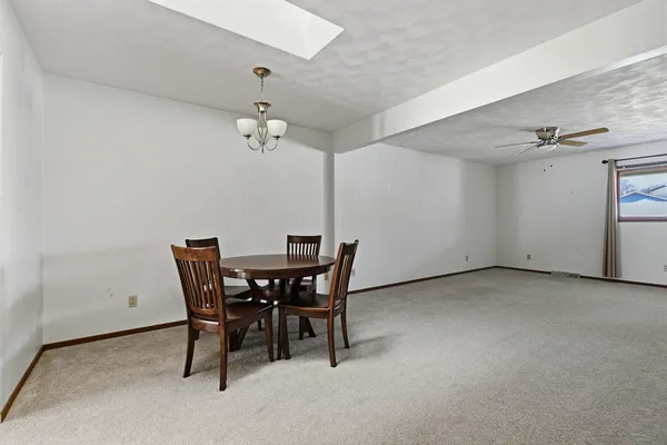$179,900 | 4704 9th Street, Unit 2, East Moline, IL 61244