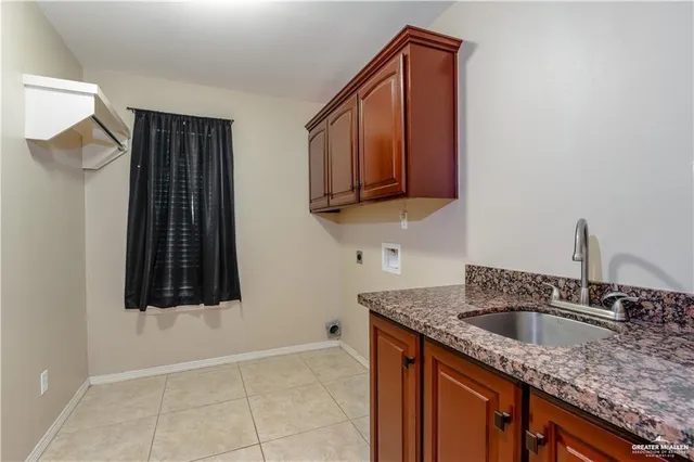 $2,100 | 522 Camila Street, Edinburg, TX 78542