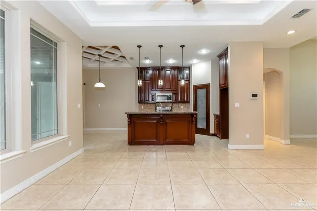 $2,100 | 522 Camila Street, Edinburg, TX 78542