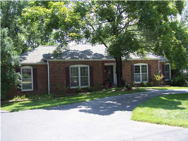 13106 Springhill Way Prospect, KY 40059 - Photo 1 of 17 Primary Photo