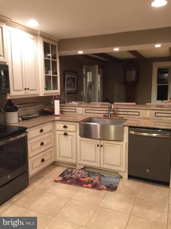 1110 Hunsicker Road Lancaster, PA 17601 - Photo 11 of 47