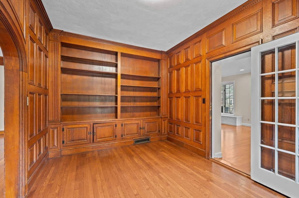 81 Brackett Road Newton, MA 02458 - Photo 19 of 40