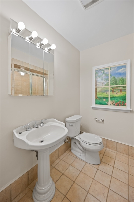 81 Brackett Road Newton, MA 02458 - Photo 29 of 40