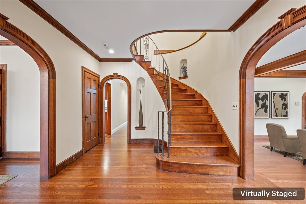 81 Brackett Road Newton, MA 02458 - Photo 3 of 40