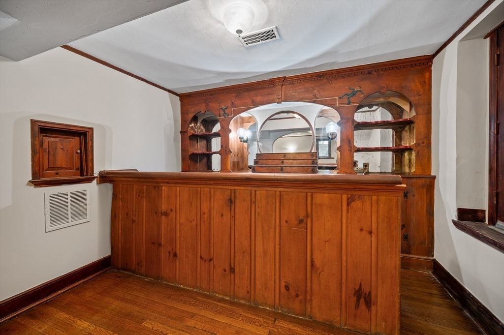 81 Brackett Road Newton, MA 02458 - Photo 37 of 40