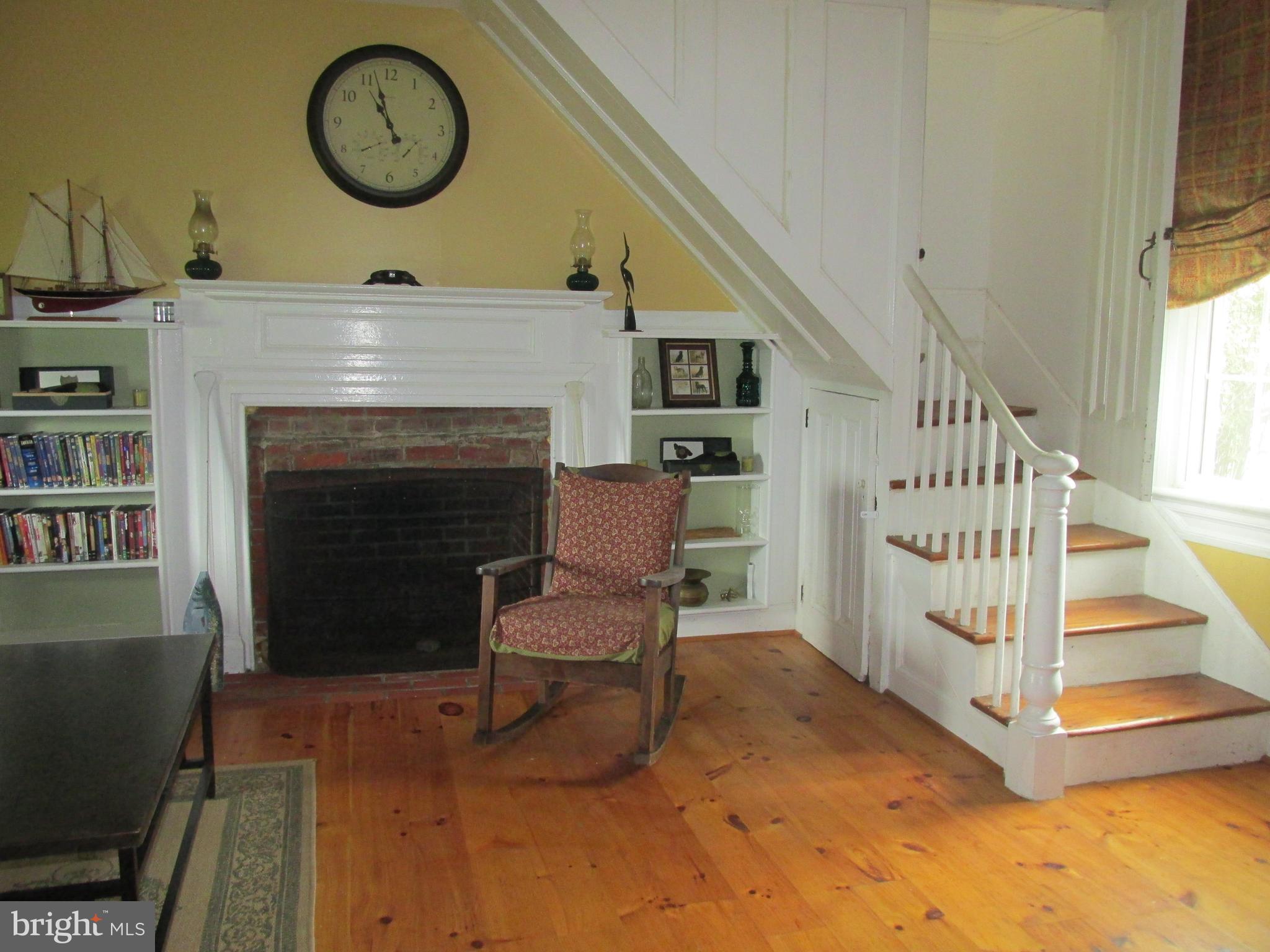 5609 Condon Road Cambridge, MD 21613 - Photo 17 of 27 Living Room
