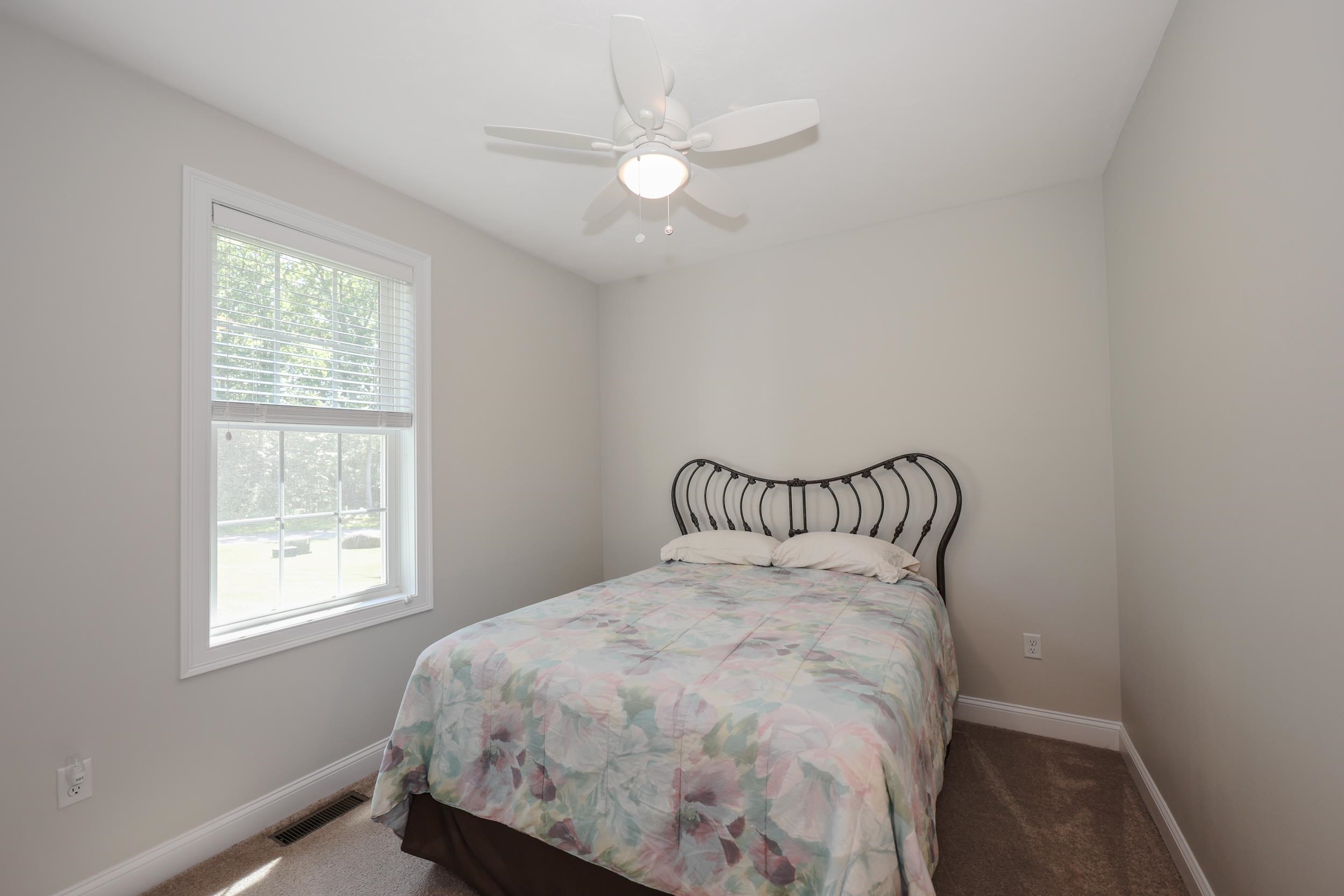 145 Clement Road Pelham, NH 03076 - Photo 25 of 46
