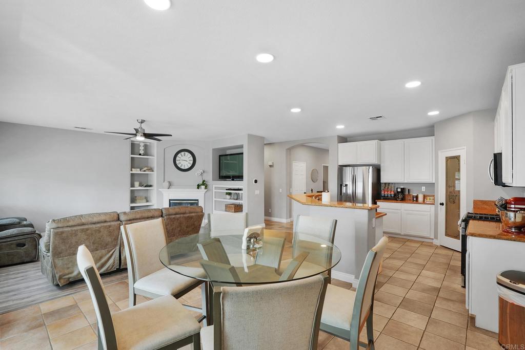 32151 Beaulieu Road Winchester, CA 92596 - Photo 5 of 46