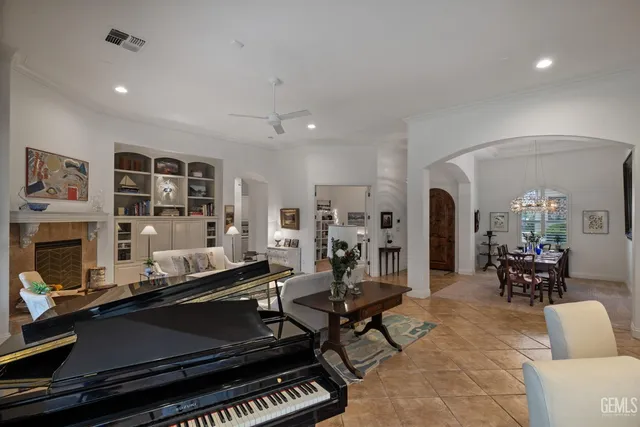 $719,000 | Undisclosed Address, Bakersfield, CA 93311