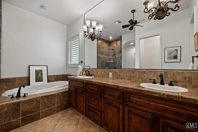 $719,000 | Undisclosed Address, Bakersfield, CA 93311