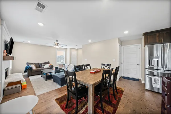 $2,300 | 1084 Barnhill Road, Clarksville, TN 37043