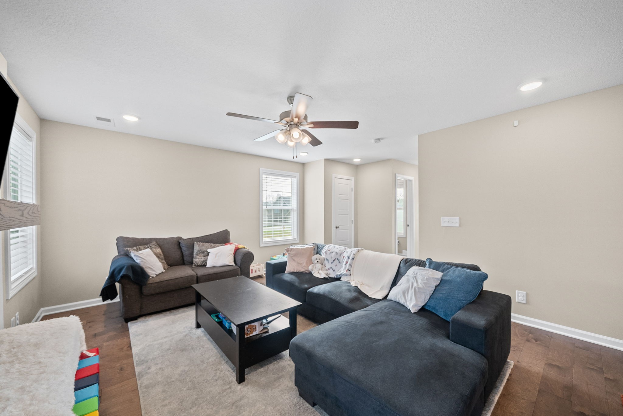 1084 Barnhill Road Clarksville, TN 37043 - Photo 7 of 38