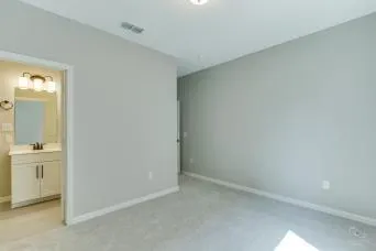 $3,600 | 260 Lee Roy Jordan Street, Irving, TX 75063