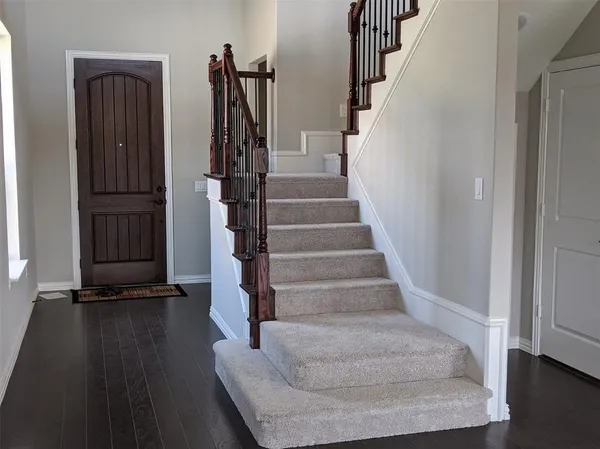 $3,600 | 260 Lee Roy Jordan Street, Irving, TX 75063