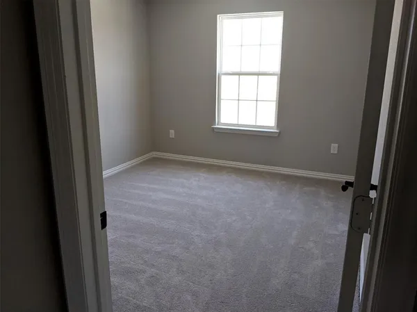 $3,600 | 260 Lee Roy Jordan Street, Irving, TX 75063