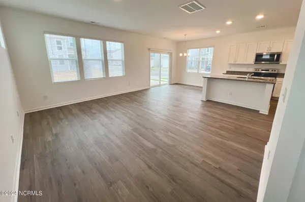 $2,275 | 1649 Stanley Street, Wilmington, NC 28401