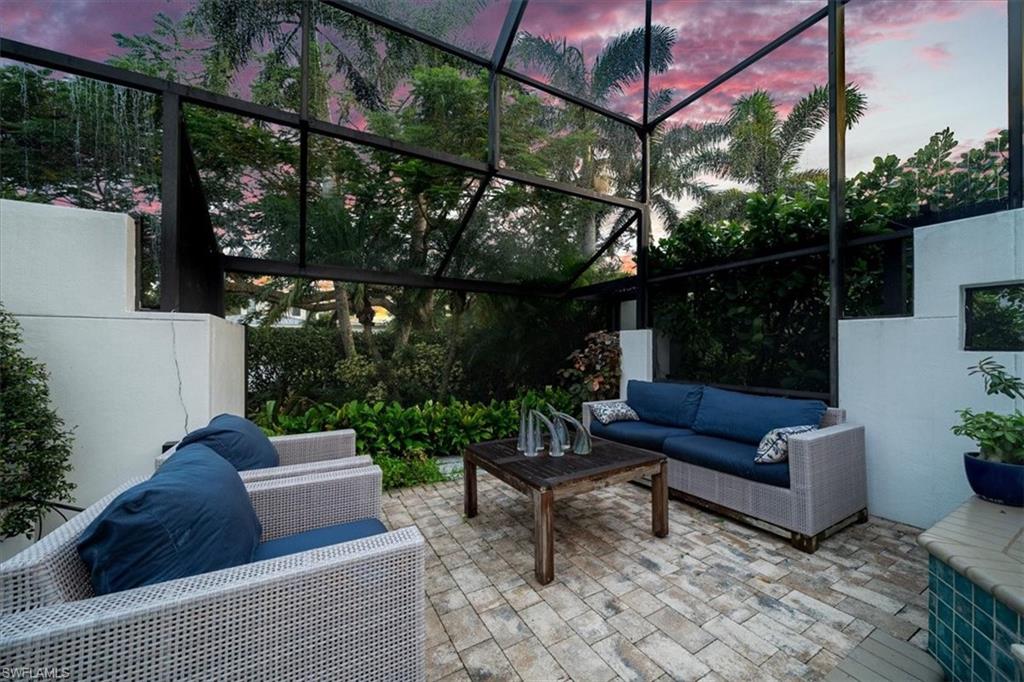 367 5th Avenue North Naples, FL 34102 - Photo 34 of 48 Outdoor living
