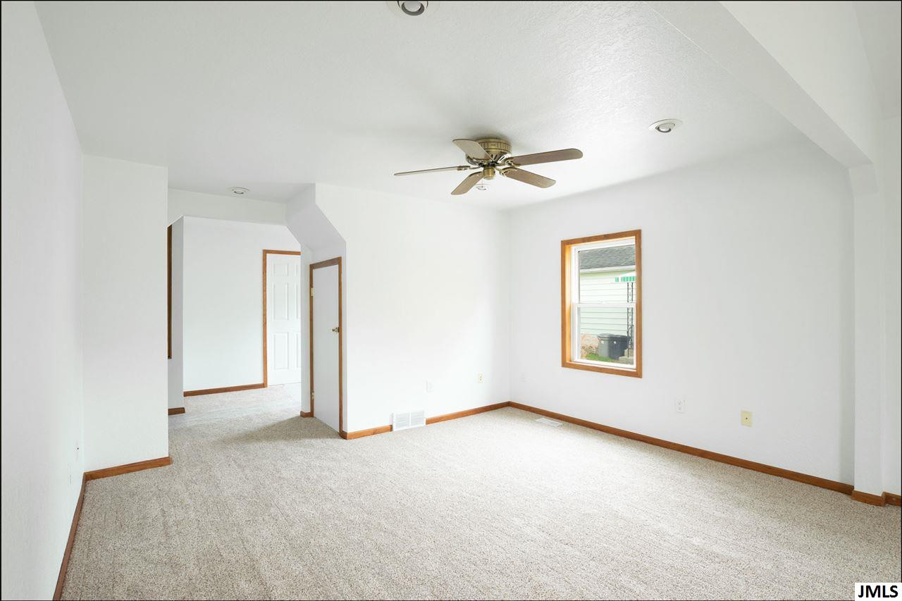 923 South Sutton Road Jackson, MI 49203 - Photo 12 of 31 Photo 12