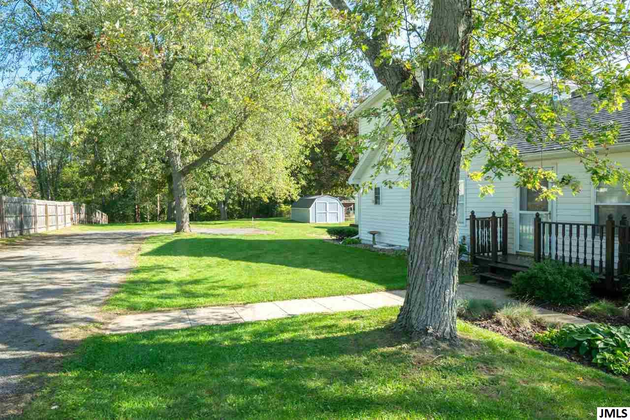 923 South Sutton Road Jackson, MI 49203 - Photo 5 of 31 Photo 5