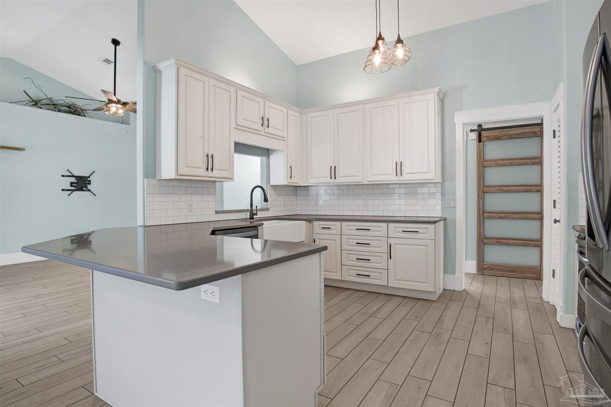 16660 Innerarity Point Road Pensacola, FL 32507 - Photo 15 of 54