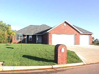 3763 West Greenleaf Street Springfield, MO 65807 - Photo 1 of 1 Primary Photo