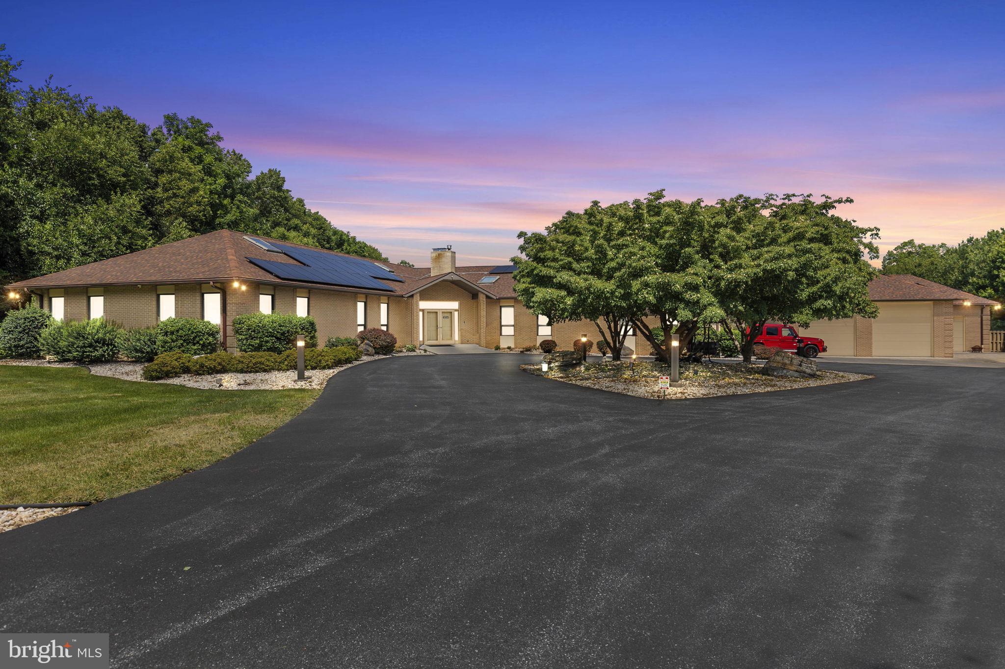 253 Brindle Road Mechanicsburg, PA 17055 - Photo 1 of 100