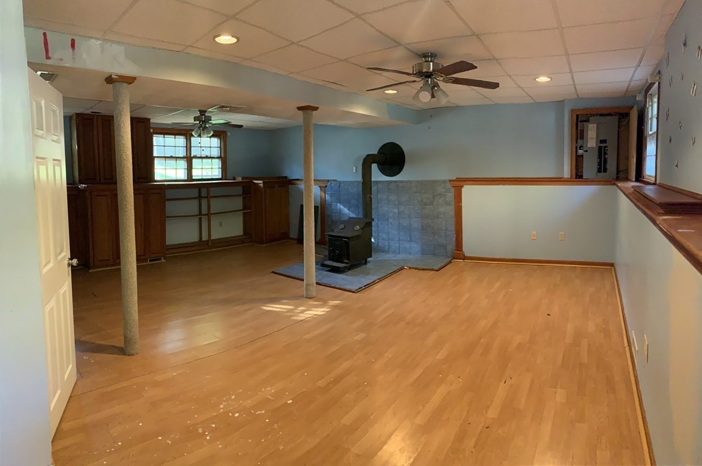 22 Oakdale Road North Reading, MA 01864 - Photo 5 of 10 Gallery Image 5