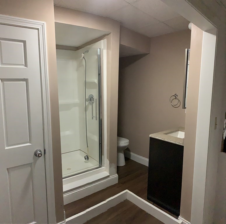 22 Oakdale Road North Reading, MA 01864 - Photo 6 of 10 Gallery Image 6