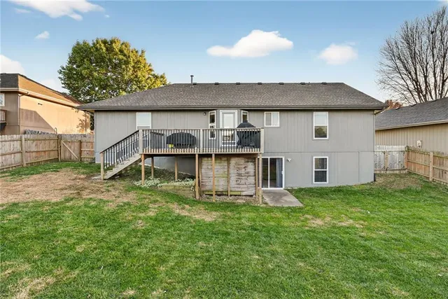 $350,000 | 800 East 14th Street, Kearney, MO 64060