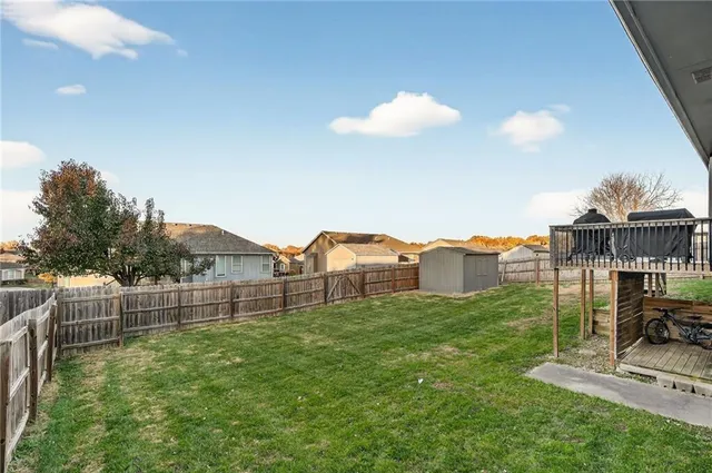 $350,000 | 800 East 14th Street, Kearney, MO 64060