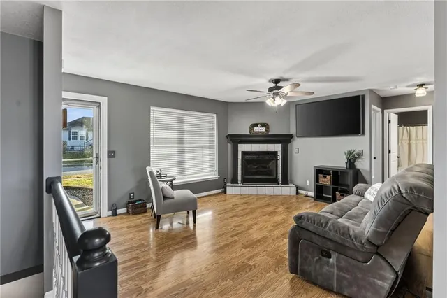 $350,000 | 800 East 14th Street, Kearney, MO 64060