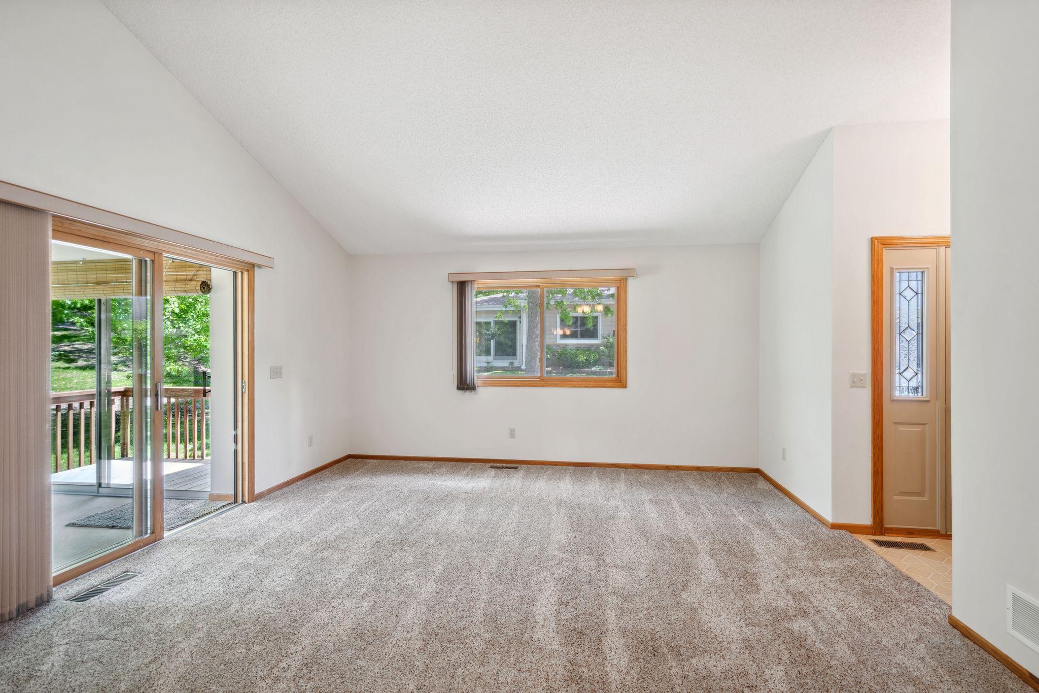 6886 Romeo Road Woodbury, MN 55125 - Photo 11 of 24