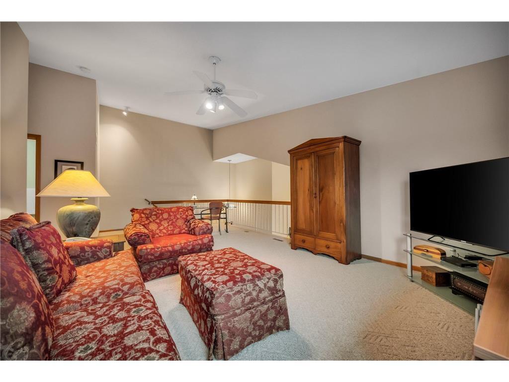 6886 Romeo Road Woodbury, MN 55125 - Photo 8 of 24