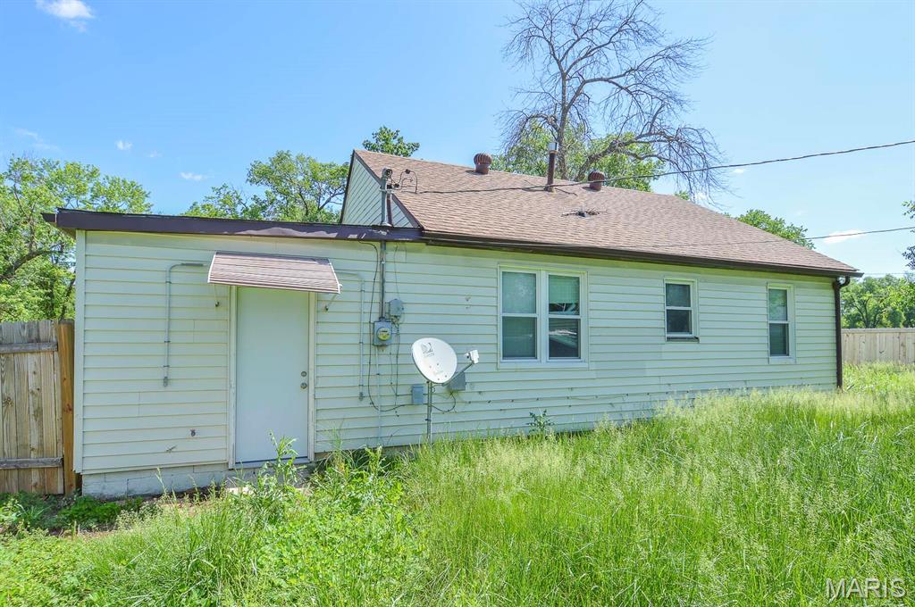 2054 Sandy Ridge Road Cahokia, IL 62206 - Photo 3 of 12