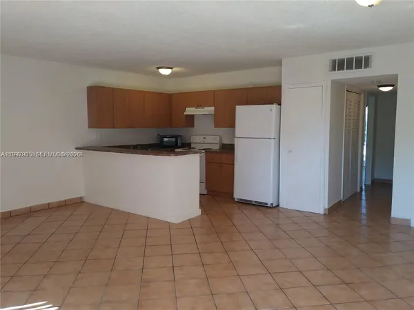 $1,800 | Central North Miami, North Miami, FL 33161