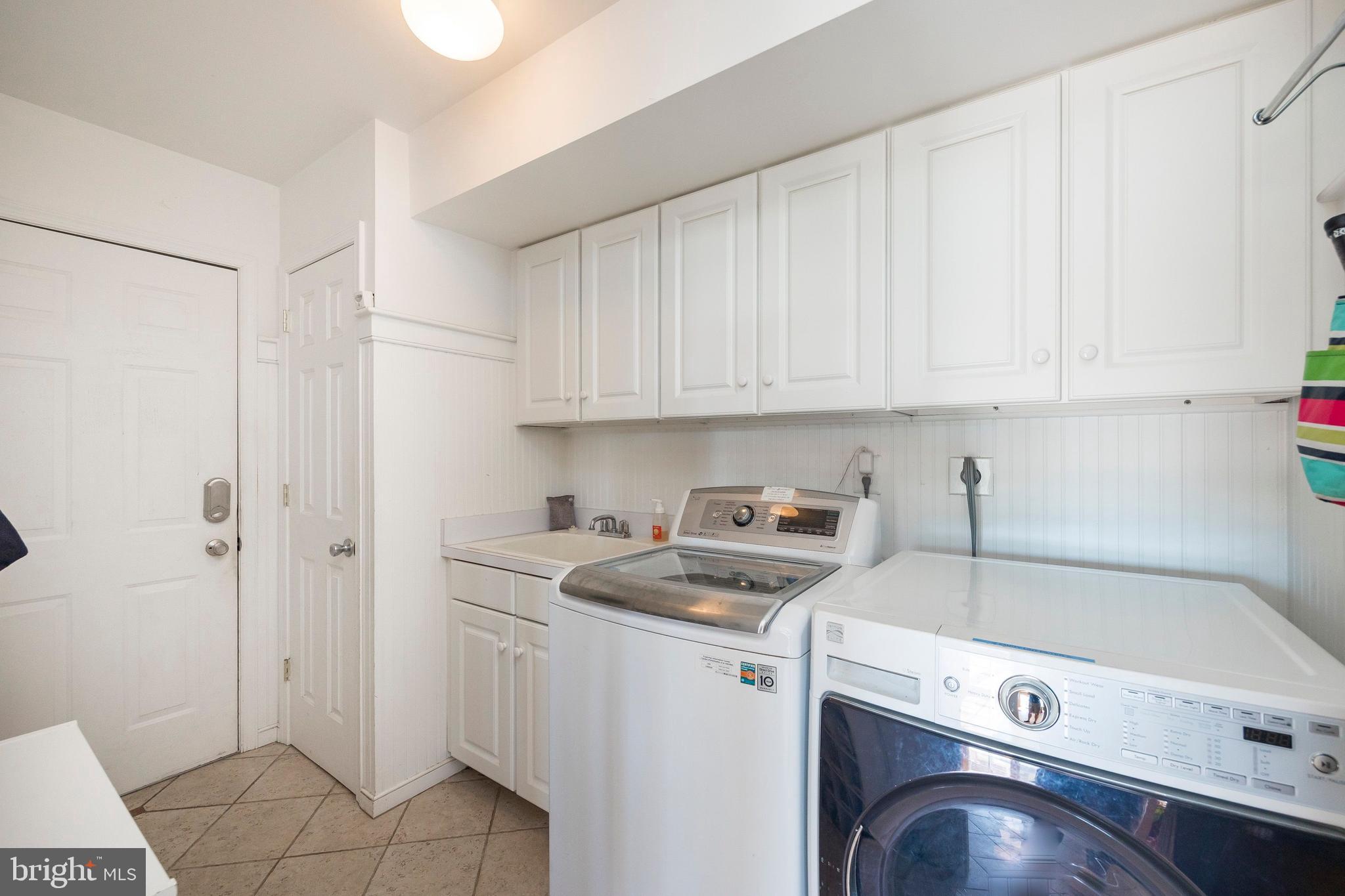 2 Brampton Road Malvern, PA 19355 - Photo 16 of 50 Laundry Mud Room