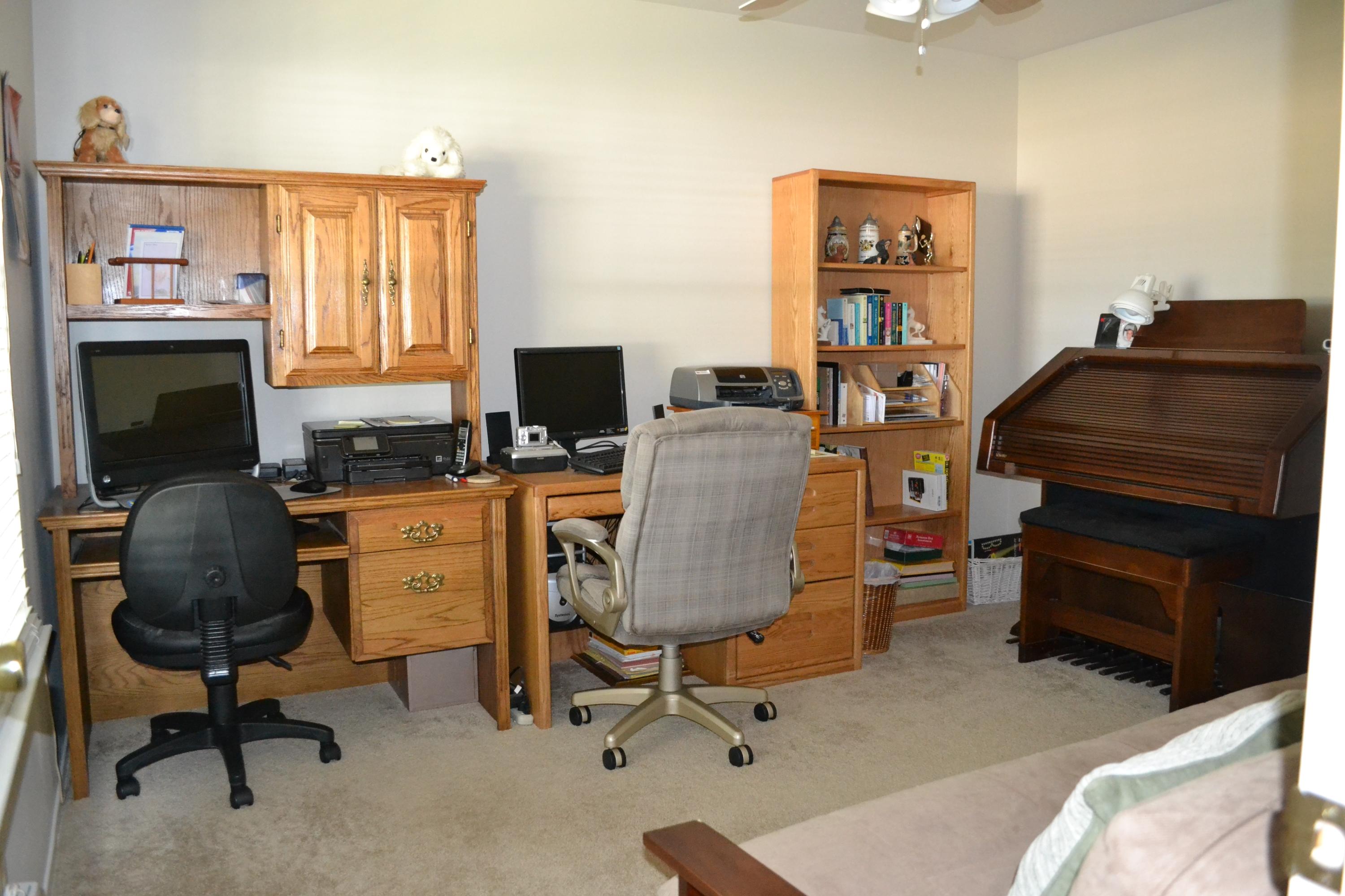 8634 Deschutes Road Palo Cedro, CA 96073 - Photo 14 of 24 Third bedroom/office w/a walkin closet