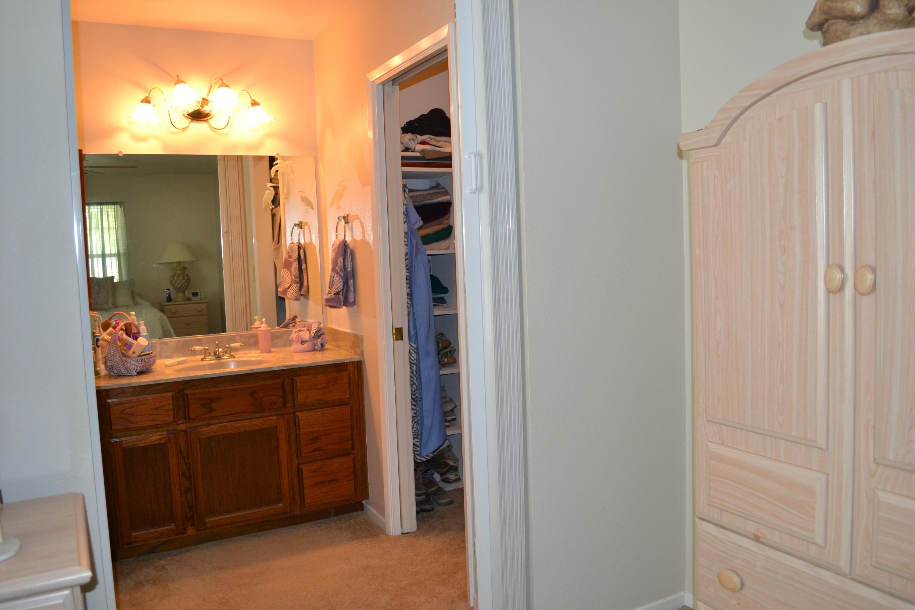 8634 Deschutes Road Palo Cedro, CA 96073 - Photo 16 of 24 Master-looking towards dressing area