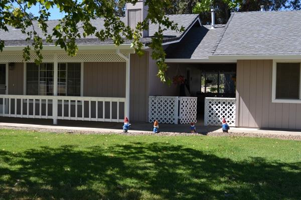8634 Deschutes Road Palo Cedro, CA 96073 - Photo 19 of 24 Covered breezeway
