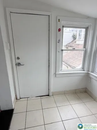 $2,100 | 944 Walnut Street, Allentown, PA 18102
