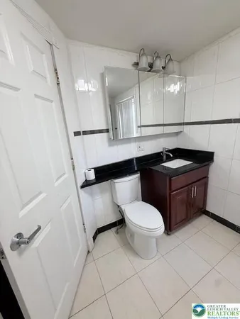 $2,100 | 944 Walnut Street, Allentown, PA 18102