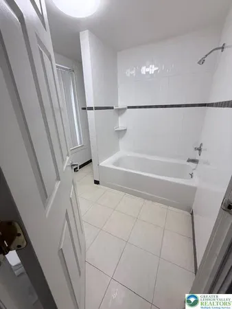 $2,100 | 944 Walnut Street, Allentown, PA 18102